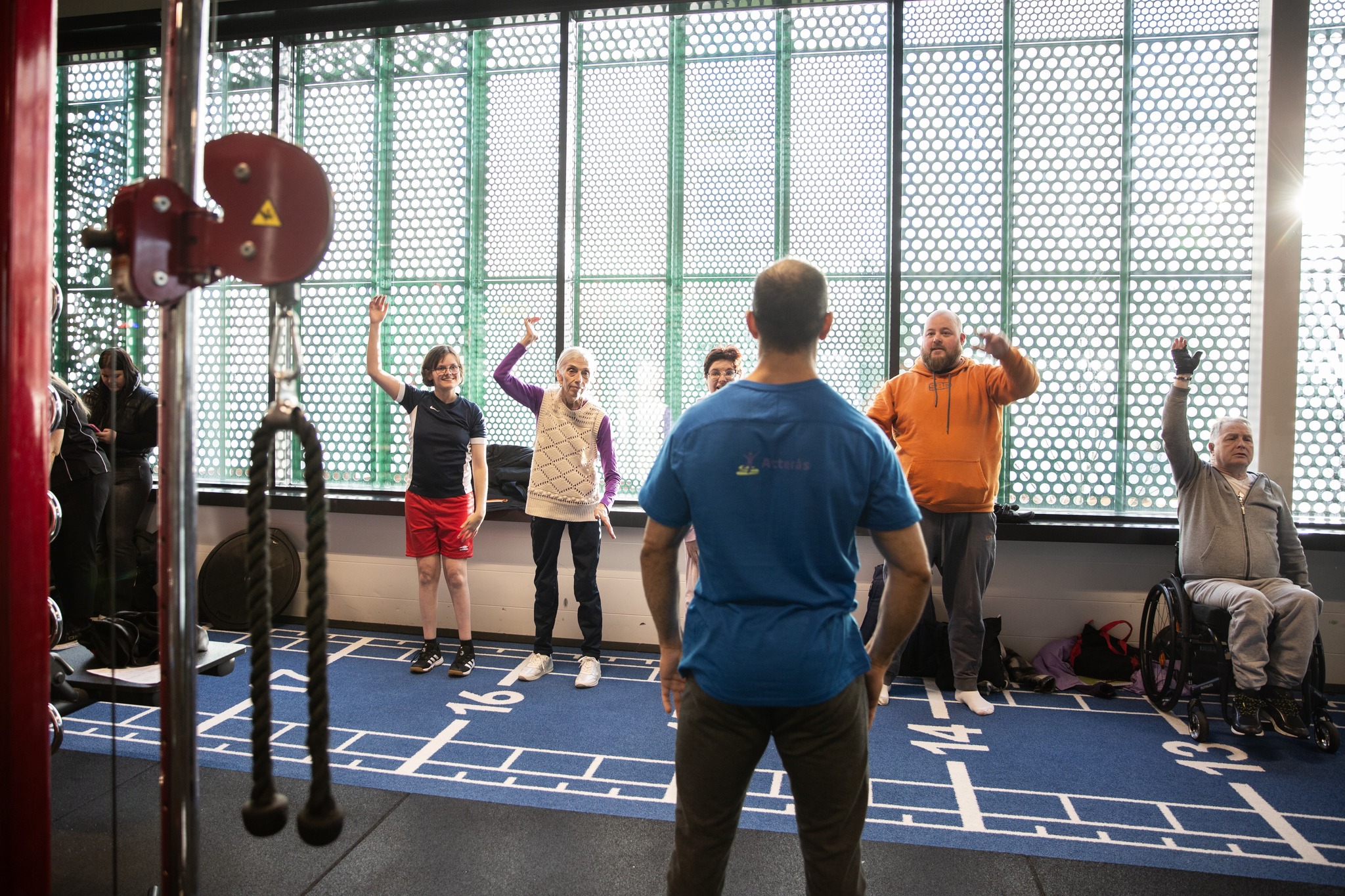 Deltakere trener sammen i et inkluderende treningsmiljø hos My Strongest Side